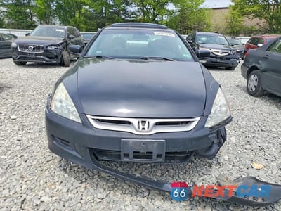 Piąte zdjęcie samochodu w środku: 2007 HONDA ACCORD EX VIN:1HGCM72767A006508 - miniatura