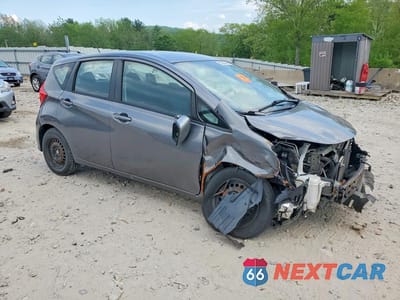 Czwarte zdjęcie samochodu z boku: 2017 NISSAN VERSA NOTE SV VIN:3N1CE2CP0HL375035 - miniatura