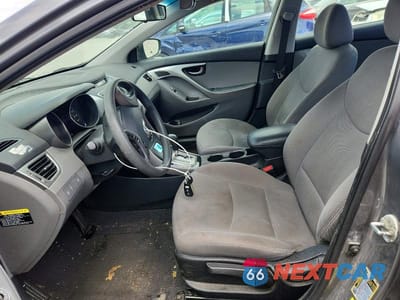 Zdjęcie 7 z 12 samochodu: 2013 HYUNDAI ELANTRA GLS VIN:5NPDH4AE1DH396234 - miniatura