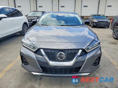 Piąte zdjęcie samochodu w środku: 2022 NISSAN MAXIMA PLATINUM VIN:1N4AA6FV9NC501309 - miniatura