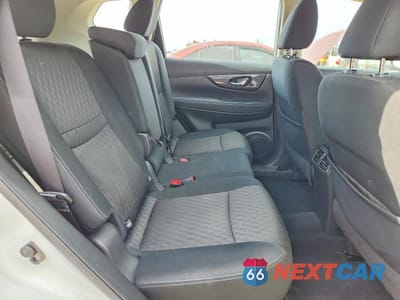 Zdjęcie 11 z 13 samochodu: 2017 NISSAN ROGUE S VIN:KNMAT2MV0HP548094 - miniatura
