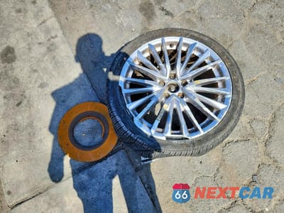 Zdjęcie 12 z 13 samochodu: 2023 LEXUS IS 300 VIN:JTHD81F28P5051637 - miniatura