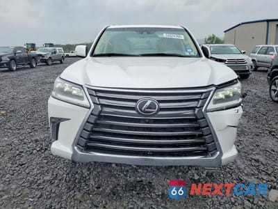 Piąte zdjęcie samochodu w środku: 2018 LEXUS LX 570 VIN:JTJHY7AX2J4257846 - miniatura