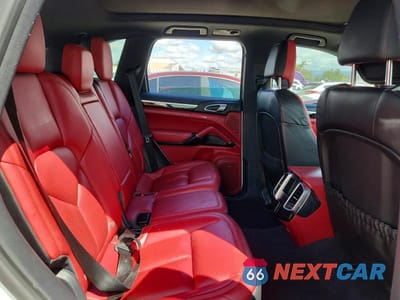 Zdjęcie 11 z 13 samochodu: 2017 PORSCHE CAYENNE S VIN:WP1AB2A25HLA52601 - miniatura