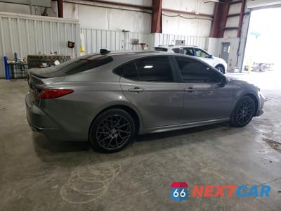 Trzecie zdjęcie samochodu z tyłu: 2025 TOYOTA CAMRY XSE VIN:4T1DBADK2SU524173 - miniatura