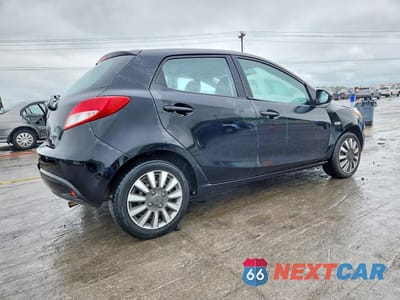 Trzecie zdjęcie samochodu z tyłu: 2013 MAZDA MAZDA2 VIN:JM1DE1KY1D0159658 - miniatura