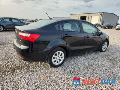 Trzecie zdjęcie samochodu z tyłu: 2013 KIA RIO LX VIN:KNADM4A37D6310930 - miniatura