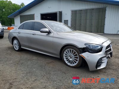 Czwarte zdjęcie samochodu z boku: 2022 MERCEDES-BENZ E 350 4MATIC VIN:W1KZF8EB9NB026158 - miniatura