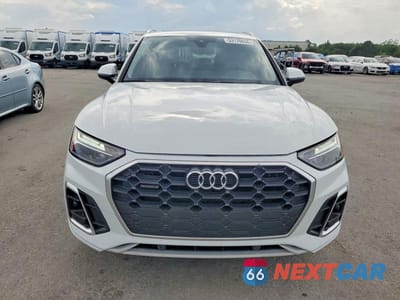 Piąte zdjęcie samochodu w środku: 2023 AUDI Q5 PREMIUM 45 VIN:WA1GAAFY2P2158797 - miniatura