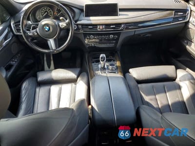 Zdjęcie 8 z 13 samochodu: 2015 BMW X5 XDRIVE35D VIN:5UXKS4C53F0J97609 - miniatura