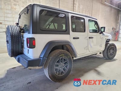 Trzecie zdjęcie samochodu z tyłu: 2024 JEEP WRANGLER SPORT VIN:1C4PJXDN7RW239291 - miniatura