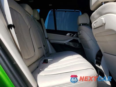 Zdjęcie 11 z 14 samochodu: 2024 BMW X5 M60I VIN:5UX33EU05R9U01899 - miniatura