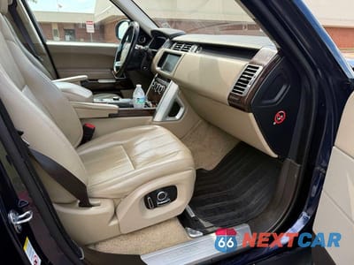 Piąte zdjęcie samochodu w środku: 2017 LAND ROVER RANGE ROVER HSE VIN:SALGS2FK7HA338555 - miniatura