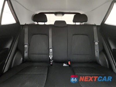 Zdjęcie 10 z 14 samochodu: 2021 HYUNDAI VENUE SE VIN:KMHRB8A31MU081769 - miniatura