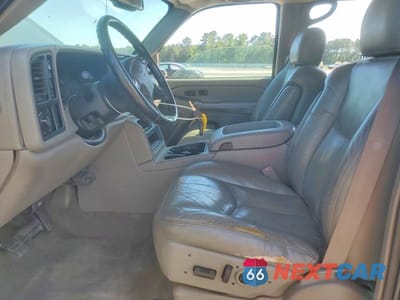 Zdjęcie 7 z 12 samochodu: 2004 CHEVROLET SILVERADO K2500 VIN:1GCGK23U14F105426 - miniatura