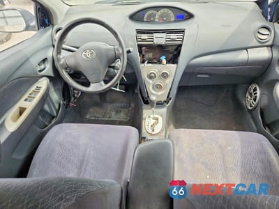 Zdjęcie 8 z 12 samochodu: 2007 TOYOTA YARIS BASE VIN:JTDBT923371117006 - miniatura