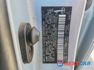 Zdjęcie 12 z 12 samochodu: 2012 TOYOTA PRIUS V THREE VIN:JTDZN3EU0C3035081 - miniatura