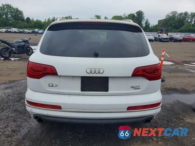 Zdjęcie 6 z 13 samochodu: 2015 AUDI Q7 PREMIUM PLUS VIN:WA1LGAFE8FD012877 - miniatura