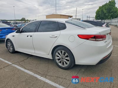 Drugie zdjęcie samochodu z przodu: 2017 KIA OPTIMA LX VIN:5XXGT4L31HG121956 - miniatura