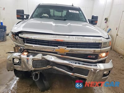 Piąte zdjęcie samochodu w środku: 2016 CHEVROLET SILVERADO K2500 HEAVY DUTY LT VIN:1GC1KVE87GF208457 - miniatura