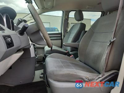 Zdjęcie 7 z 12 samochodu: 2010 DODGE GRAND CARAVAN SE VIN:2D4RN4DE7AR179332 - miniatura