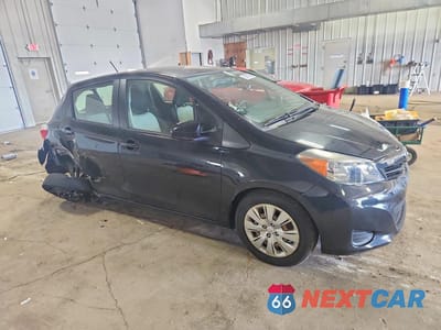 Czwarte zdjęcie samochodu z boku: 2013 TOYOTA YARIS 5-DOOR LE VIN:JTDKTUD31DD549426 - miniatura