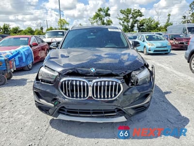Piąte zdjęcie samochodu w środku: 2020 BMW X1 SDRIVE28I VIN:WBXJG7C00L5P29033 - miniatura