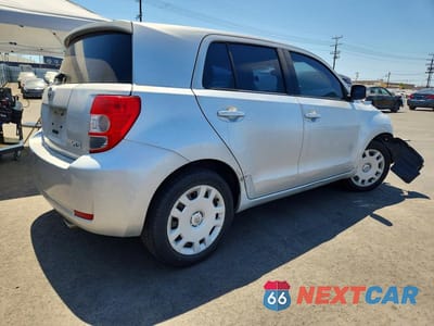 Trzecie zdjęcie samochodu z tyłu: 2009 SCION XD BASE VIN:JTKKU10469J047734 - miniatura