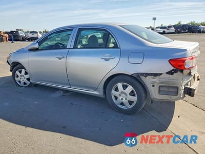 Drugie zdjęcie samochodu z przodu: 2013 TOYOTA COROLLA L VIN:2T1BU4EE6DC956751 - miniatura