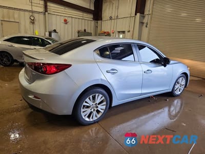 Trzecie zdjęcie samochodu z tyłu: 2018 MAZDA 3 TOURING VIN:3MZBN1V3XJM200849 - miniatura