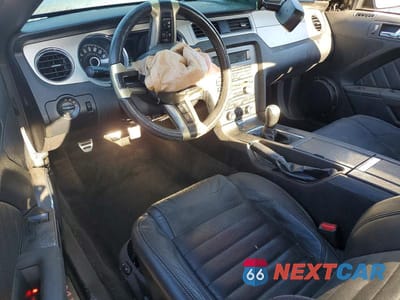 Zdjęcie 8 z 13 samochodu: 2014 FORD MUSTANG VIN:1ZVBP8AM8E5301434 - miniatura