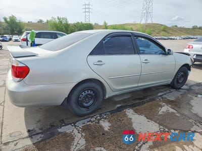 Trzecie zdjęcie samochodu z tyłu: 2005 TOYOTA CAMRY LE VIN:4T1BE32K55U031959 - miniatura