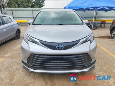 Piąte zdjęcie samochodu w środku: 2022 TOYOTA SIENNA LE VIN:5TDKSKFC3NS062416 - miniatura