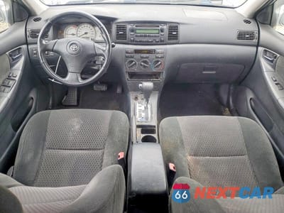 Zdjęcie 8 z 12 samochodu: 2005 TOYOTA COROLLA S VIN:1NXBR30E75Z463633 - miniatura