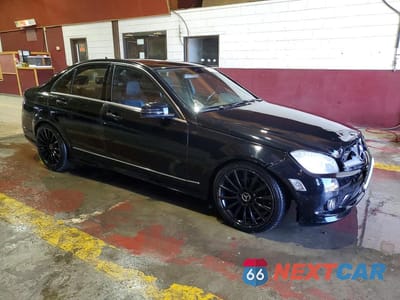 Czwarte zdjęcie samochodu z boku: 2010 MERCEDES-BENZ C 300 4MATIC VIN:WDDGF8BB1AR130981 - miniatura