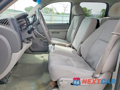 Zdjęcie 7 z 12 samochodu: 2010 GMC SIERRA K1500 SLE VIN:3GTRKVE33AG160159 - miniatura