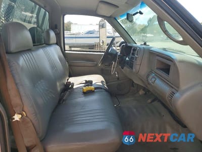 Zdjęcie 10 z 12 samochodu: 2001 CHEVROLET SILVERADO DUMP TRUCK VIN:3GBKC34G51M100073 - miniatura