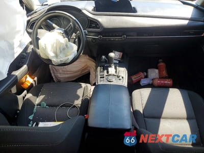 Zdjęcie 8 z 13 samochodu: 2024 MAZDA CX-30 VIN:3MVDMBAM6RM680577 - miniatura