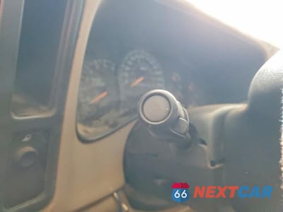 Zdjęcie 9 z 13 samochodu: 2006 CHEVROLET SILVERADO C1500 VIN:2GCEC13V061225493 - miniatura