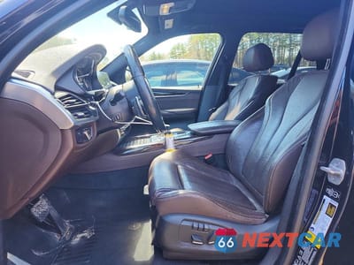 Zdjęcie 7 z 13 samochodu: 2015 BMW X5 XDRIVE35I VIN:5UXKR0C52F0K53480 - miniatura