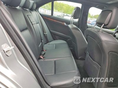Zdjęcie 10 z 12 samochodu: 2010 MERCEDES-BENZ C 300 4MATIC VIN:WDDGF8BBXAR106176 - miniatura