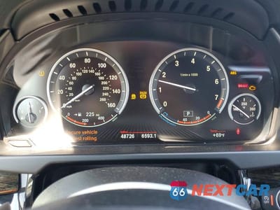 Zdjęcie 9 z 13 samochodu: 2017 BMW X5 SDRIVE35I VIN:5UXKR2C38H0X04764 - miniatura