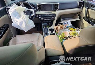 Zdjęcie 8 z 12 samochodu: 2020 KIA SPORTAGE EX VIN:KNDPNCAC5L7800900 - miniatura