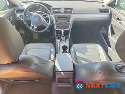 Zdjęcie 8 z 12 samochodu: 2015 VOLKSWAGEN PASSAT S VIN:1VWAT7A32FC009512 - miniatura
