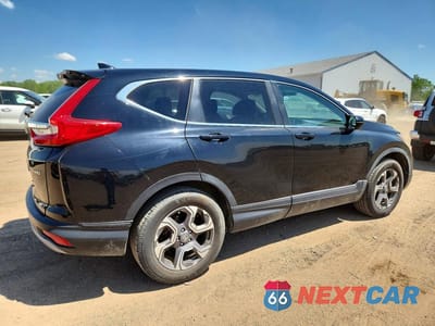 Trzecie zdjęcie samochodu z tyłu: 2019 HONDA CR-V EX VIN:7FARW2H56KE013202 - miniatura