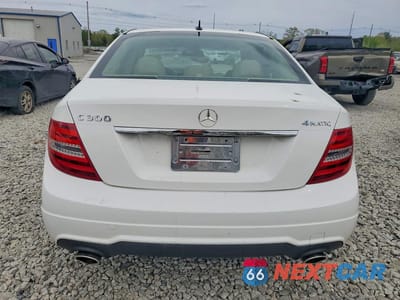 Zdjęcie 6 z 12 samochodu: 2014 MERCEDES-BENZ C 300 4MATIC VIN:WDDGF8AB9EA957245 - miniatura