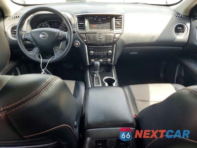 Zdjęcie 8 z 13 samochodu: 2020 NISSAN PATHFINDER SV VIN:5N1DR2BN5LC583000 - miniatura