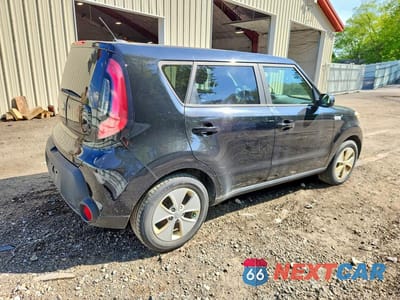 Trzecie zdjęcie samochodu z tyłu: 2016 KIA SOUL VIN:KNDJN2A21G7393638 - miniatura