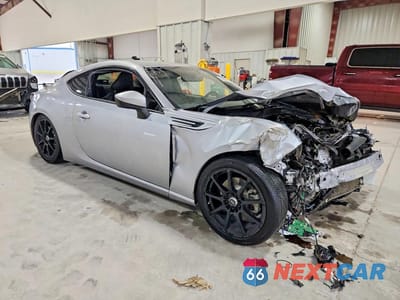 Czwarte zdjęcie samochodu z boku: 2018 SUBARU BRZ 2.0 LIMITED VIN:JF1ZCAC1XJ8601403 - miniatura
