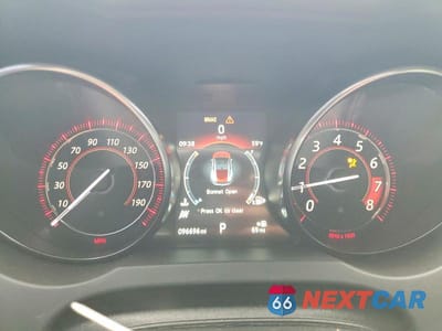 Zdjęcie 9 z 12 samochodu: 2016 JAGUAR F-TYPE VIN:SAJWA6AT1G8K34860 - miniatura
